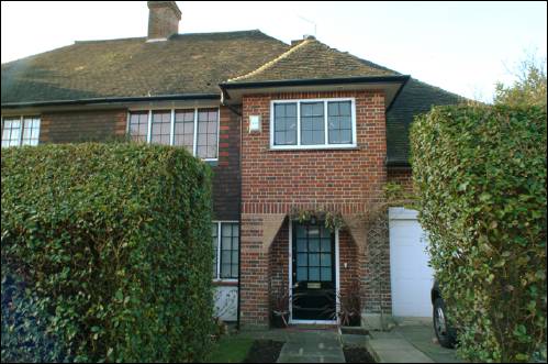 023 Ossulton Way